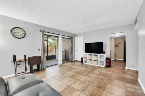 Condo in Orlando, Florida, 3 bedrooms  № 1402342 - photo 7