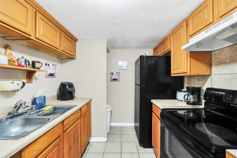 Condo in Orlando, Florida, 3 bedrooms  № 1402342 - photo 9