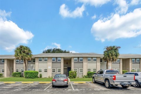 Condo in Orlando, Florida, 3 bedrooms  № 1402342 - photo 2