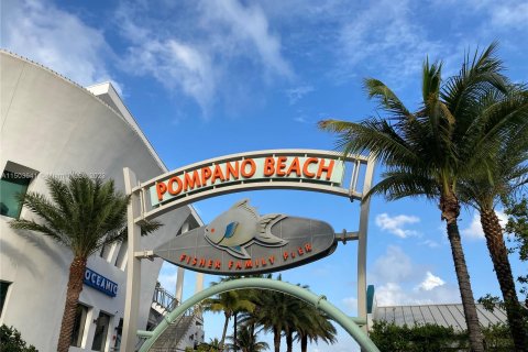 Copropriété à vendre à Pompano Beach, Floride: 2 chambres, 98.94 m2 № 911715 - photo 2