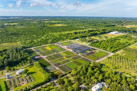 Terreno en venta en Miami, Florida № 1380484 - foto 9