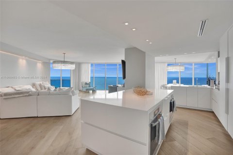 Condominio en venta en Hollywood, Florida, 3 dormitorios, 284.47 m2 № 1380448 - foto 13