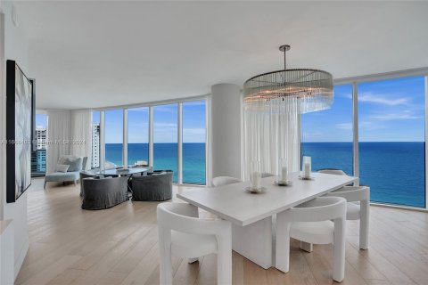 Condominio en venta en Hollywood, Florida, 3 dormitorios, 284.47 m2 № 1380448 - foto 10