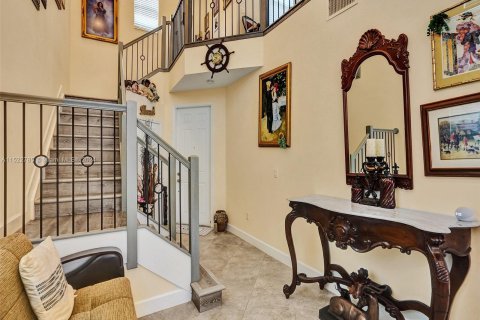 Villa ou maison à vendre à Sunrise, Floride: 4 chambres, 294.69 m2 № 980357 - photo 16