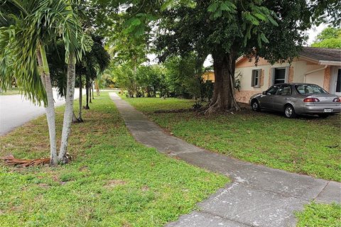 Villa ou maison à vendre à Margate, Floride: 3 chambres № 815779 - photo 3