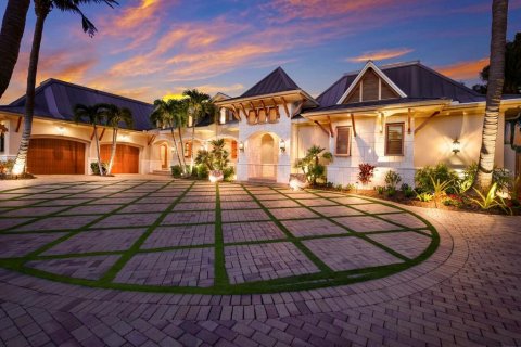 Villa ou maison à vendre à Boca Grande, Floride: 5 chambres, 596.15 m2 № 1082932 - photo 1
