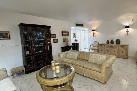 Condominio en venta en Pembroke Pines, Florida, 2 dormitorios, 104.05 m2 № 720270 - foto 15