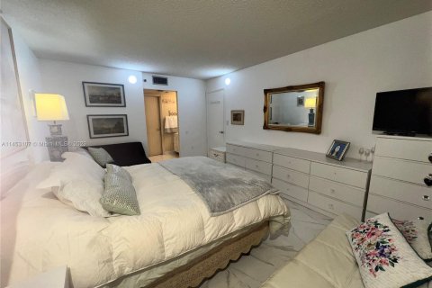 Condominio en venta en Pembroke Pines, Florida, 2 dormitorios, 104.05 m2 № 720270 - foto 20