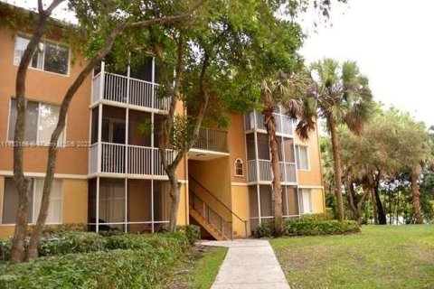 Condominio en venta en Pompano Beach, Florida, 1 dormitorio, 58.81 m2 № 720272 - foto 18