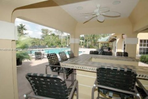Copropriété à vendre à Pompano Beach, Floride: 1 chambre, 58.81 m2 № 720272 - photo 26