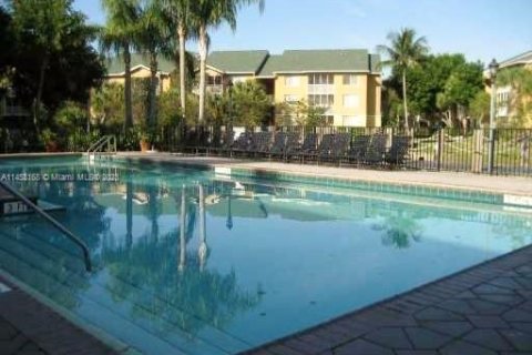 Condominio en venta en Pompano Beach, Florida, 1 dormitorio, 58.81 m2 № 720272 - foto 24
