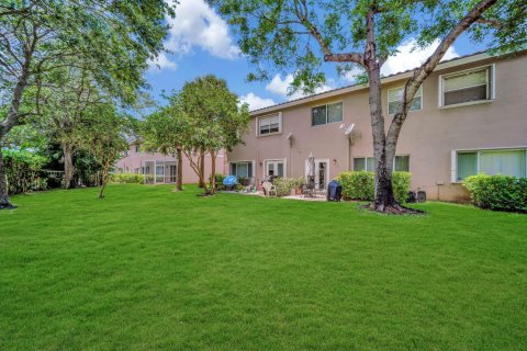 Townhouse in Plantation, Florida 3 bedrooms, 157 sq.m. № 1227637 - photo 1