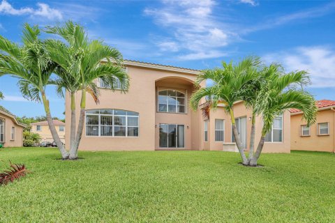 House in Lake Worth, Florida 5 bedrooms, 301.19 sq.m. № 1228821 - photo 7