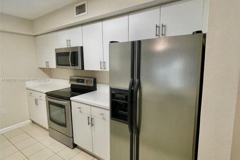 Condominio en alquiler en Homestead, Florida, 3 dormitorios, 104.61 m2 № 1357293 - foto 4