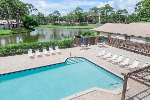 Touwnhouse à vendre à St. Lucie, Floride: 2 chambres, 93.37 m2 № 1356756 - photo 29