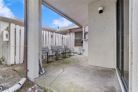 Touwnhouse à vendre à St. Lucie, Floride: 2 chambres, 93.37 m2 № 1356756 - photo 19