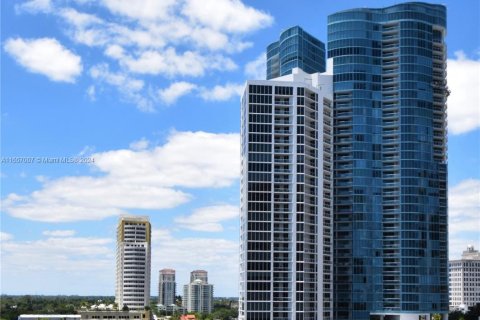 Condo in Fort Lauderdale, Florida, 1 bedroom  № 1357294 - photo 2