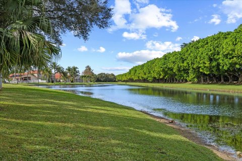 Villa ou maison à louer à Wellington, Floride: 3 chambres, 181.35 m2 № 888174 - photo 1