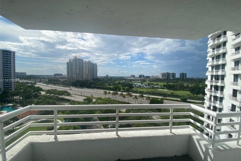 Condominio en venta en Aventura, Florida, 2 dormitorios, 98.66 m2 № 1239717 - foto 2