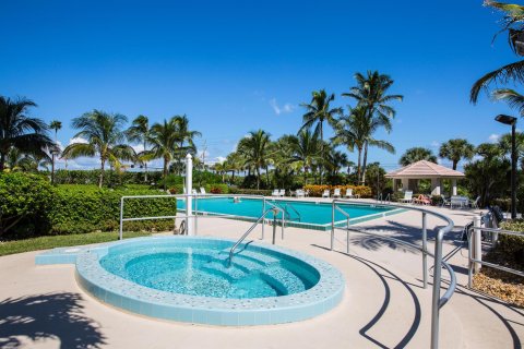 Copropriété à vendre à Hutchinson Island South, Floride: 2 chambres, 132.11 m2 № 1159804 - photo 15