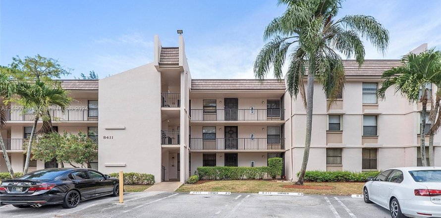 Condo à Coral Springs, Floride, 2 chambres  № 1189372