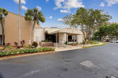 Condominio en venta en Pembroke Pines, Florida, 2 dormitorios, 104.05 m2 № 945095 - foto 11