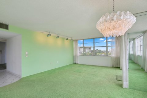 Condominio en venta en Pembroke Pines, Florida, 2 dormitorios, 104.05 m2 № 945095 - foto 28