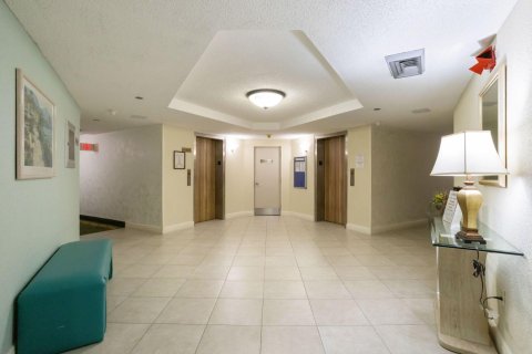 Condominio en venta en Pembroke Pines, Florida, 2 dormitorios, 104.05 m2 № 945095 - foto 1