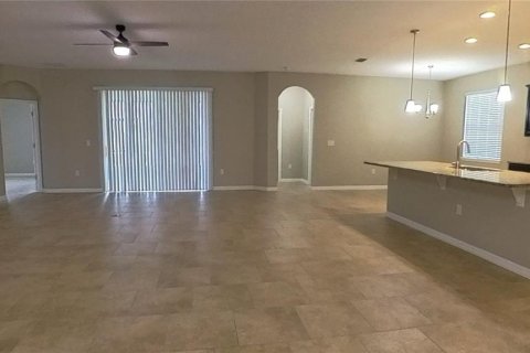 Villa ou maison à vendre à Kissimmee, Floride: 4 chambres, 220.55 m2 № 1336848 - photo 6