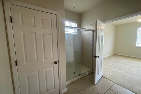 Casa en venta en Kissimmee, Florida, 6 dormitorios, 215.81 m2 № 1336812 - foto 10