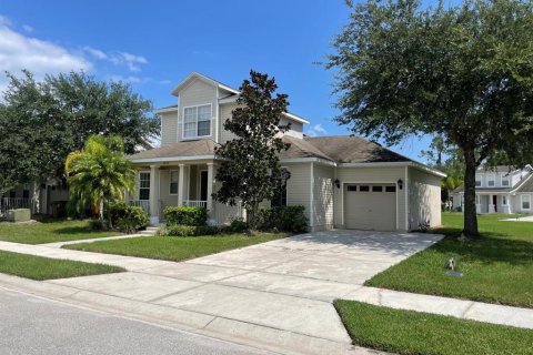 Villa ou maison à vendre à Kissimmee, Floride: 6 chambres, 215.81 m2 № 1336812 - photo 1