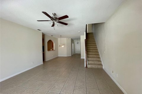 Villa ou maison à vendre à Kissimmee, Floride: 6 chambres, 215.81 m2 № 1336812 - photo 4