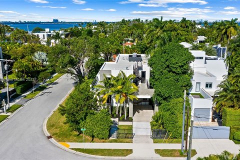 Villa ou maison à vendre à Miami Beach, Floride: 5 chambres, 335.75 m2 № 873446 - photo 26