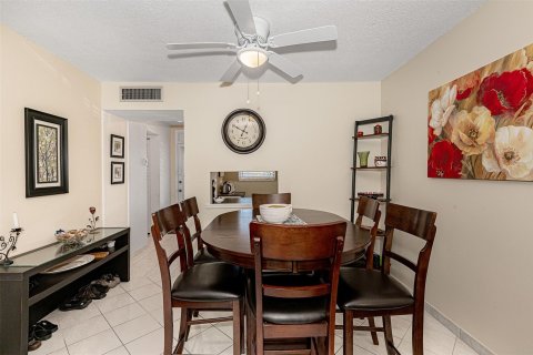 Copropriété à vendre à Lauderdale Lakes, Floride: 1 chambre, 71.35 m2 № 1160553 - photo 30