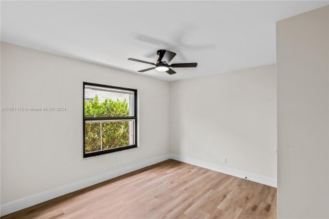 Casa en venta en West Palm Beach, Florida, 4 dormitorios, 88.63 m2 № 1358504 - foto 27