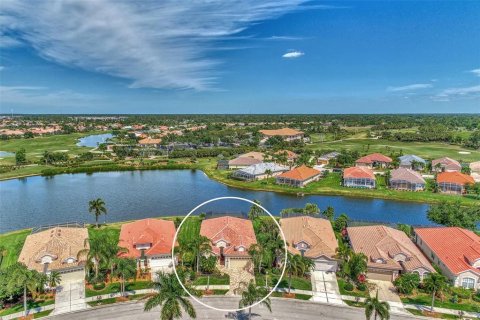 Villa ou maison à vendre à North Port, Floride: 2 chambres, 168.06 m2 № 1148916 - photo 3