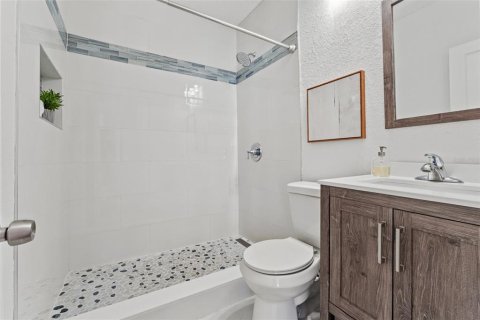 Casa en venta en Tampa, Florida, 3 dormitorios, 171.4 m2 № 1407101 - foto 15