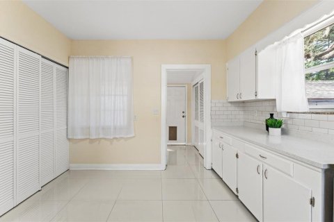 Casa en venta en Tampa, Florida, 3 dormitorios, 171.4 m2 № 1407101 - foto 10