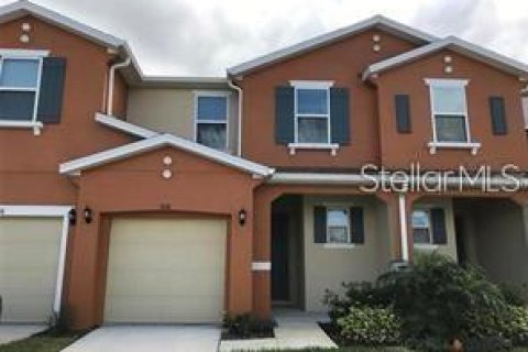 Touwnhouse à vendre à Kissimmee, Floride: 4 chambres, 152.08 m2 № 1295921 - photo 1