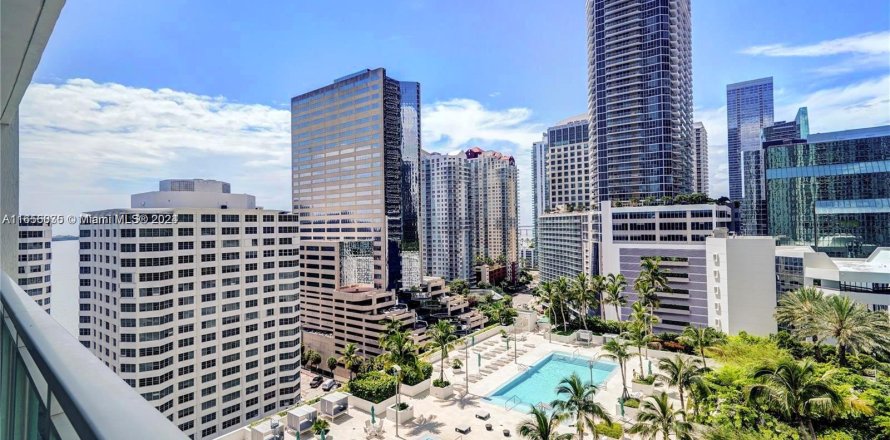 Condominio en Miami, Florida, 2 dormitorios  № 1356818