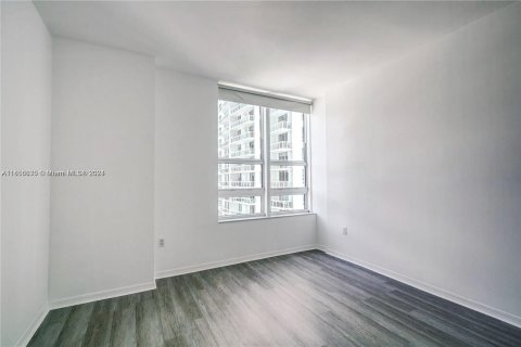 Copropriété à vendre à Miami, Floride: 2 chambres, 102.29 m2 № 1356818 - photo 9