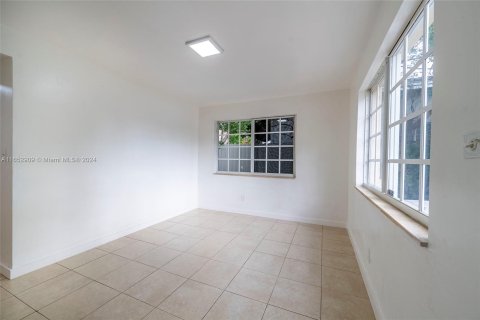 Propiedad comercial en venta en Miami, Florida, 231.98 m2 № 1356772 - foto 21