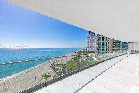 Condominio en venta en Sunny Isles Beach, Florida, 4 dormitorios, 281.77 m2 № 1356820 - foto 28