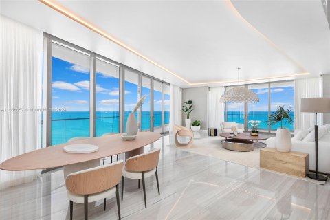 Copropriété à vendre à Sunny Isles Beach, Floride: 4 chambres, 281.77 m2 № 1356820 - photo 1