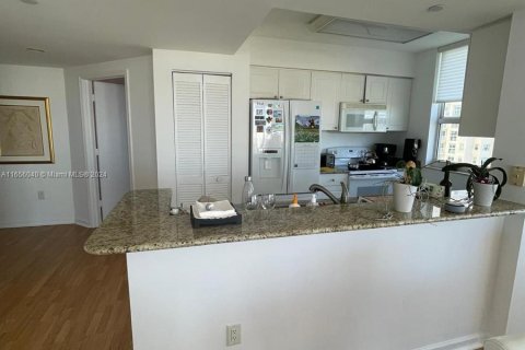 Condominio en venta en Aventura, Florida, 2 dormitorios, 115.66 m2 № 1356819 - foto 3