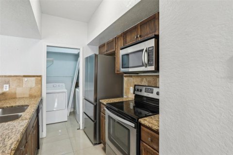 Condo in Orlando, Florida, 3 bedrooms  № 1313471 - photo 9