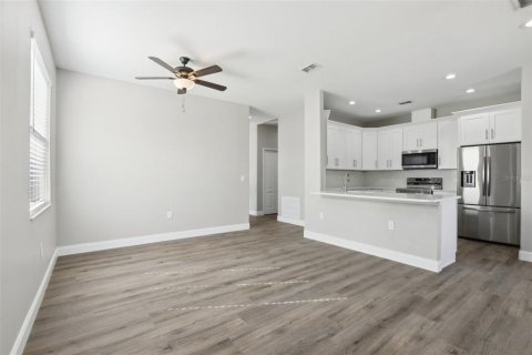 Casa en venta en Tampa, Florida, 4 dormitorios, 249.35 m2 № 1388571 - foto 20