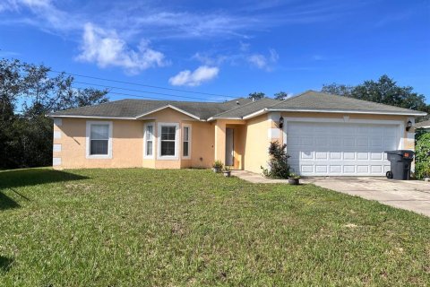 Casa en alquiler en Kissimmee, Florida, 3 dormitorios, 145.21 m2 № 1388569 - foto 1