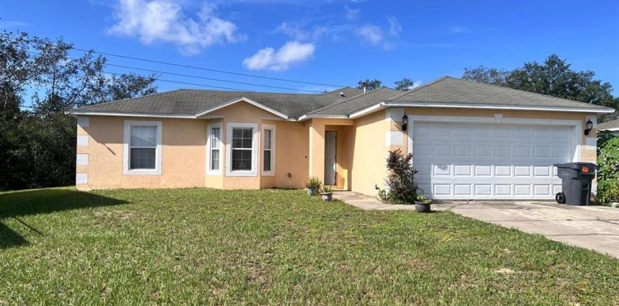 Casa en Kissimmee, Florida 3 dormitorios, 145.21 m2 № 1388569