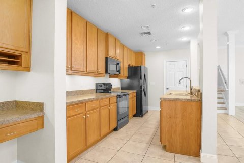 Adosado en venta en Orlando, Florida, 4 dormitorios, 290.69 m2 № 1313050 - foto 9